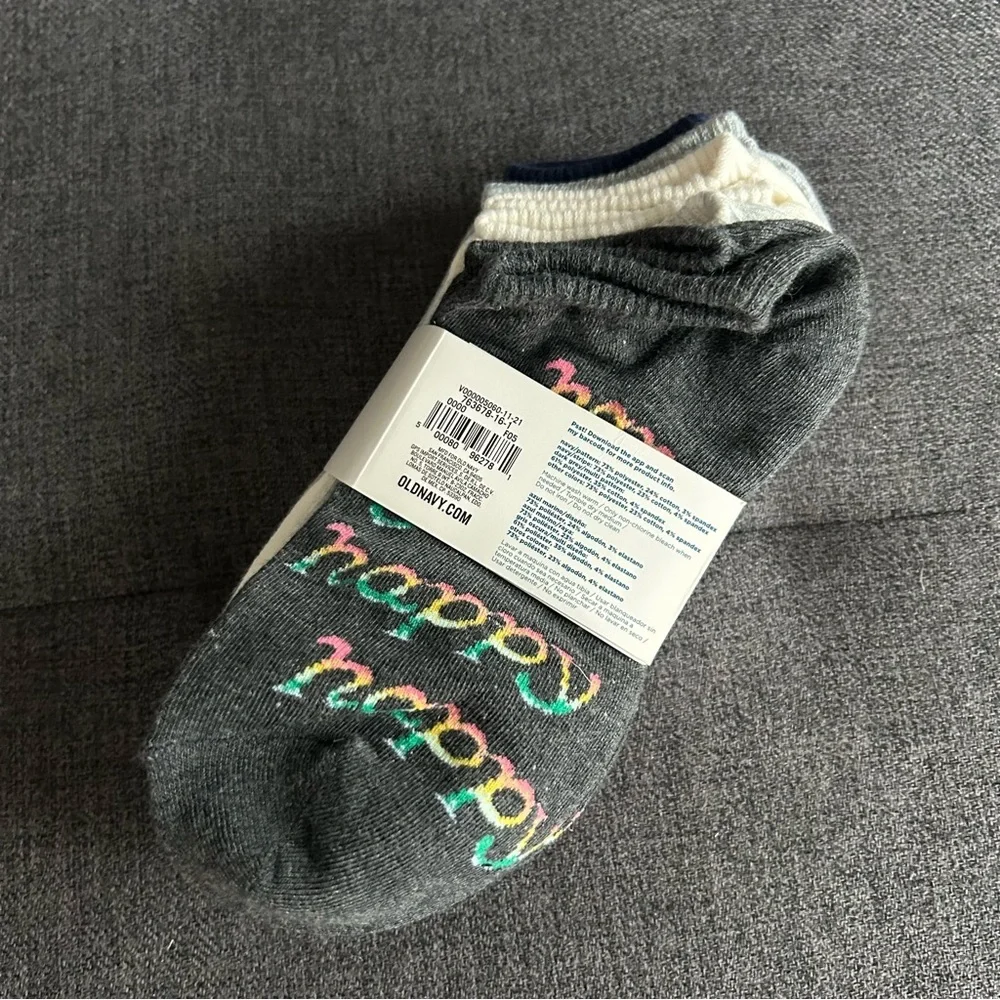 Old Navy Set/6 Women’s Smiley Face, Happy Theme Variety Ankle Socks, One Size